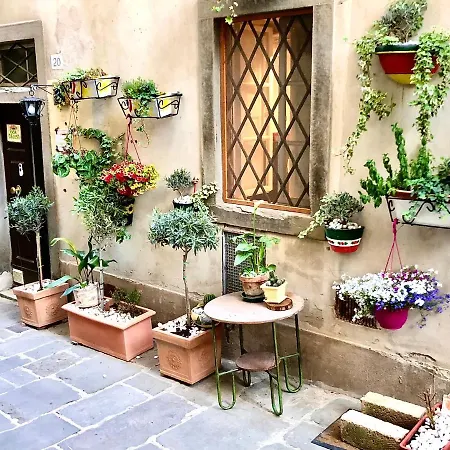 Casa Dreosti Bed & Breakfast Cortona